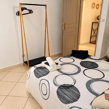 Equipe Au Centre De Appartement Béziers